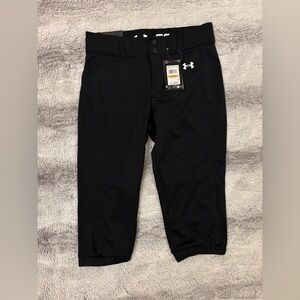 NWTs | Small | Cropped Under Armour Utility Softball Pants